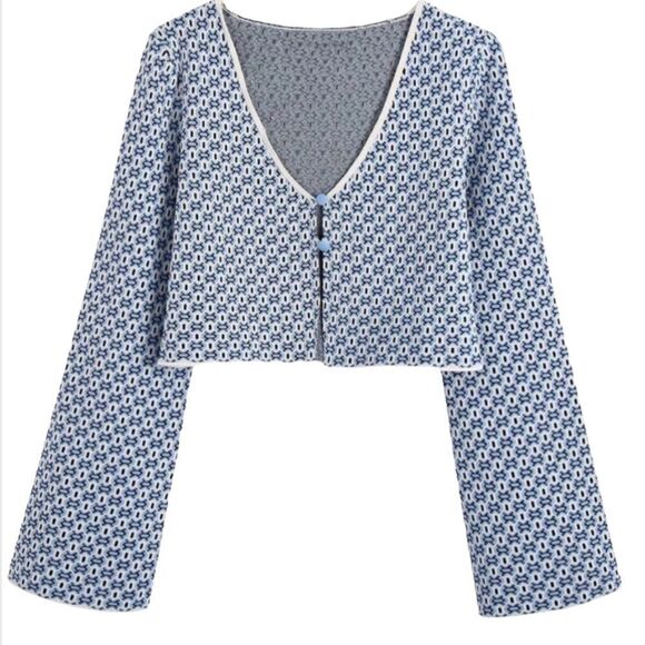 Zara Sweaters - Zara Blue Print Cropped Lightweight Bell Sleeve Cardigan Sweater Size Large